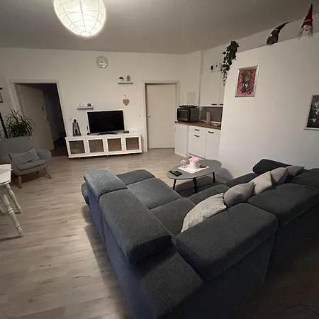 Rundes Mit Guten Anbindungen Apartamento *